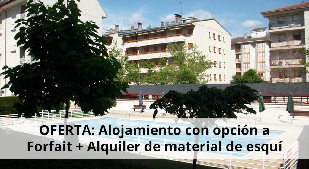 Apartamentos 3000 Jaca Bagian luar foto