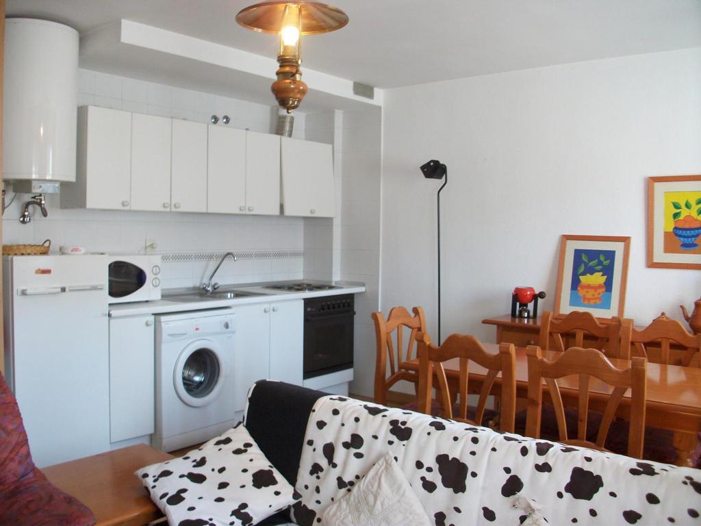 Apartamentos 3000 Jaca Bagian luar foto